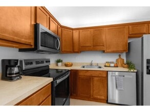 Building Photo - 5521 Executive Dr