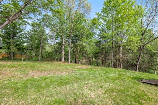 Building Photo - 28 Latshaw Dr