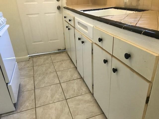 Building Photo - 2230 Monroe St