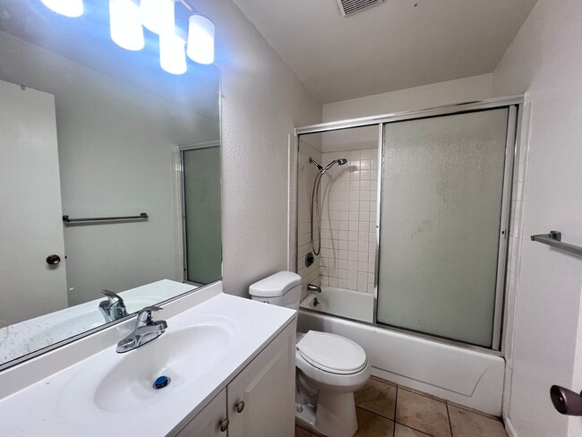 Building Photo - Two Story 3 Bed/Bath Single Family Home In Milpitas, Ca. For Rent!!! $500 OFF FRIST MONTHS RENT!