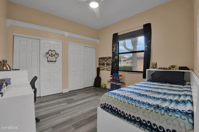 Building Photo - 4 br, 3 bath House - 5718 NW 50th Dr