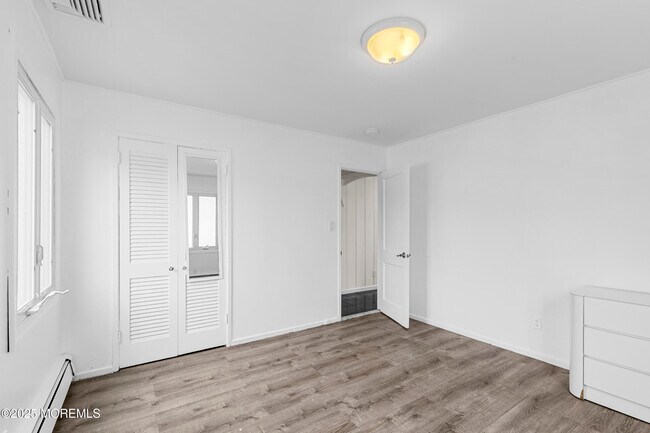 Building Photo - 297 Highland Ave