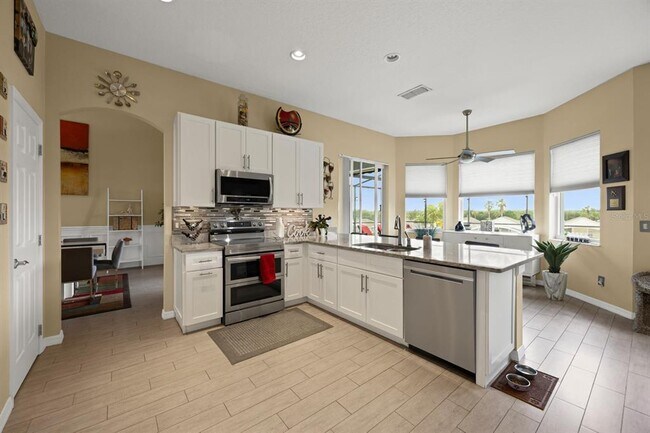 Building Photo - 324 Bonville Dr