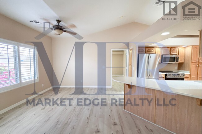 Building Photo - 2Bed/2Bath Patio Home in 55+ Community in ...