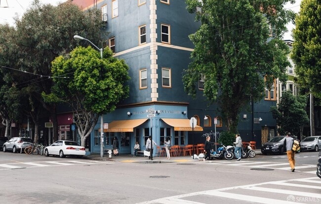 Building Photo - 311 Grove St
