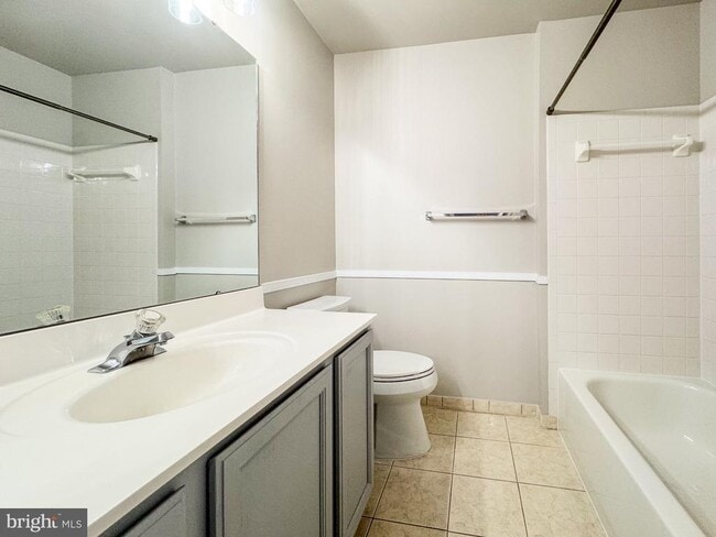Building Photo - 6337 Littlefield Ct