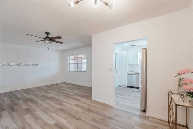 Building Photo - 2041 NW 81st Ave