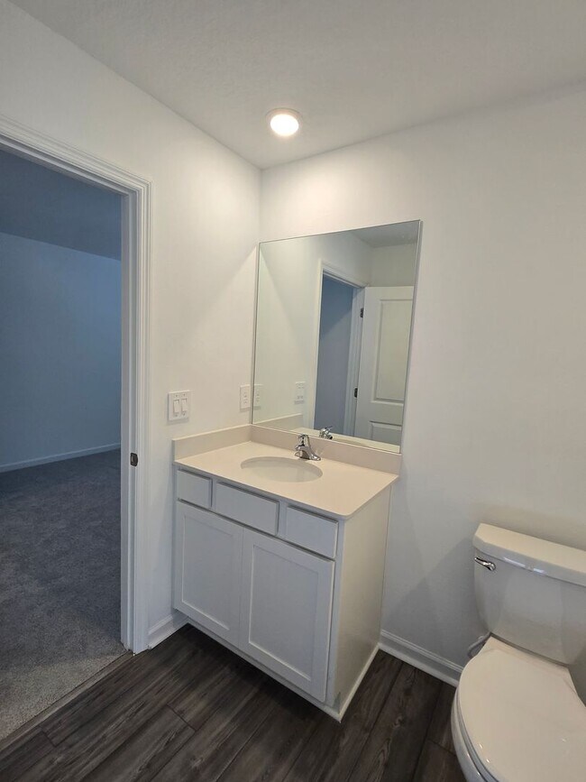 Building Photo - 3 bedroom 2.5 Bath in Tara Baywood