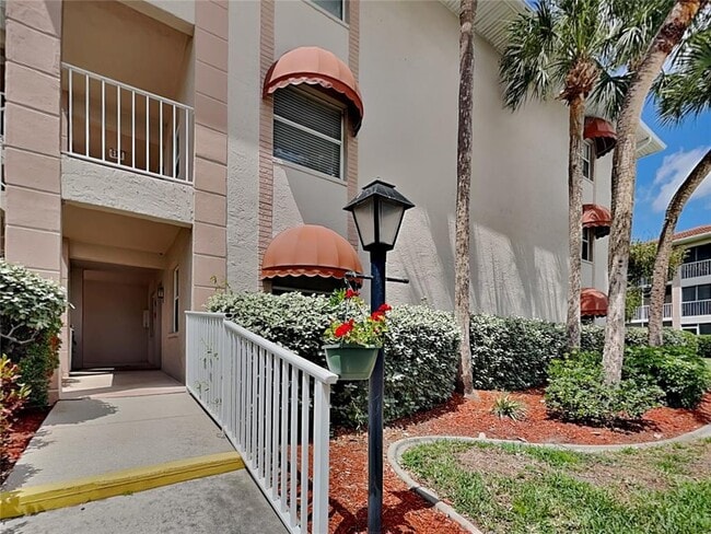 Building Photo - 6501 Stone River Rd