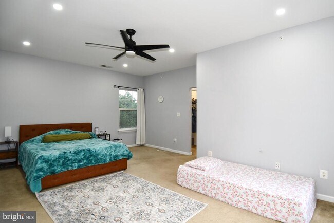 Building Photo - 10001 Orland Stone Dr