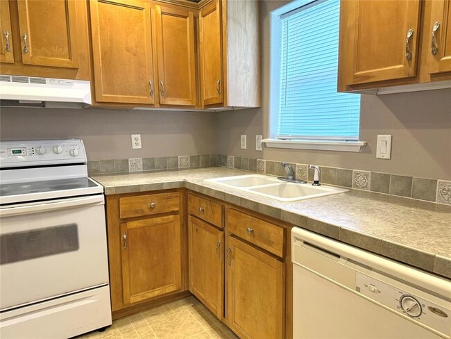 Building Photo - 21410 Cherry Canyon Ln