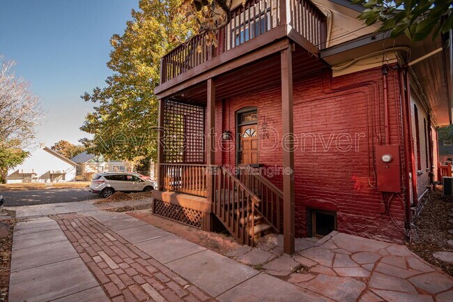 Building Photo - 2105 W 31st Ave