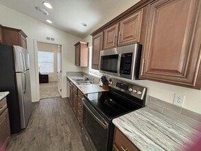 Building Photo - 8700 E University Dr