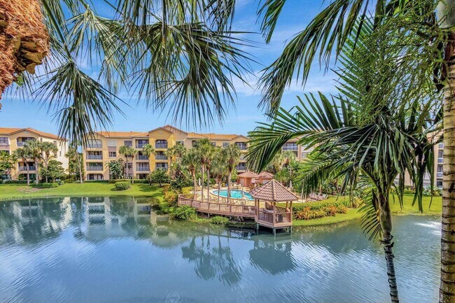 Primary Photo - 500 Uno Lago Dr