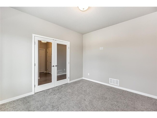 Building Photo - 4743 32nd St S