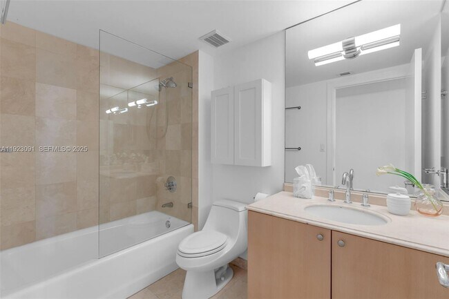 Building Photo - 430 Grand Bay Dr