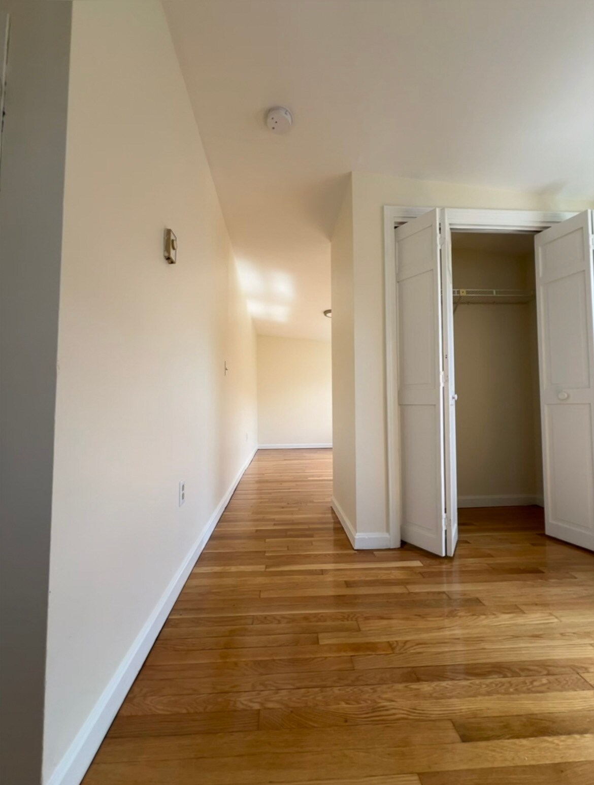 Building Photo - 114 Charles St