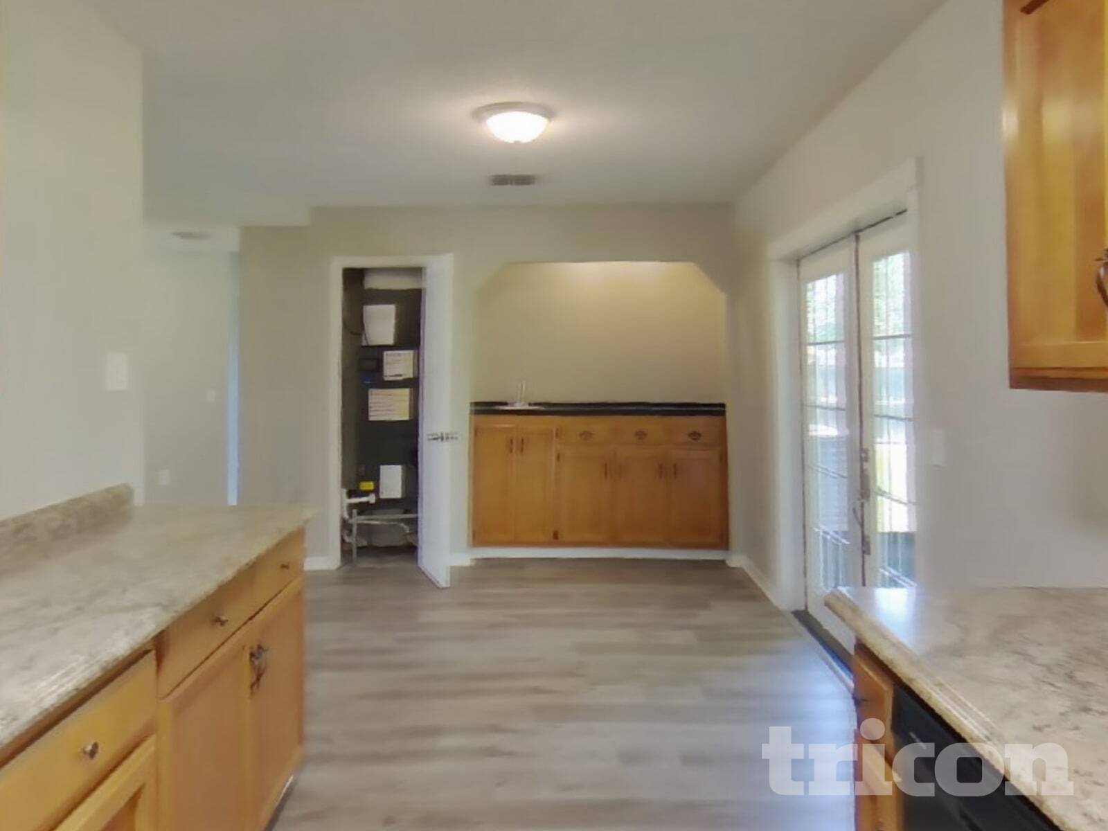Building Photo - 2159 Acorn Manor