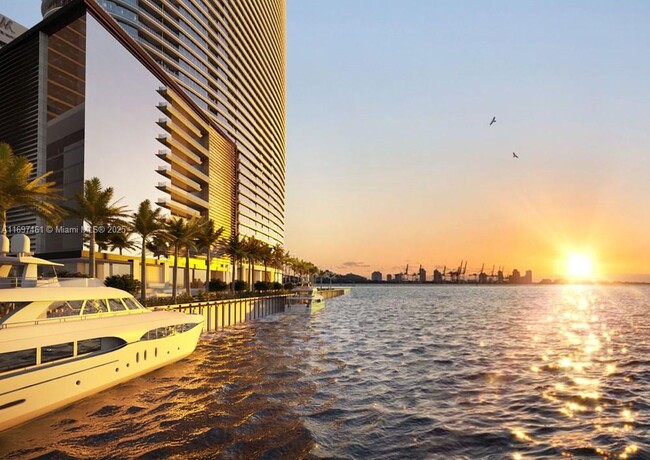 Building Photo - 300 Biscayne Blvd Way