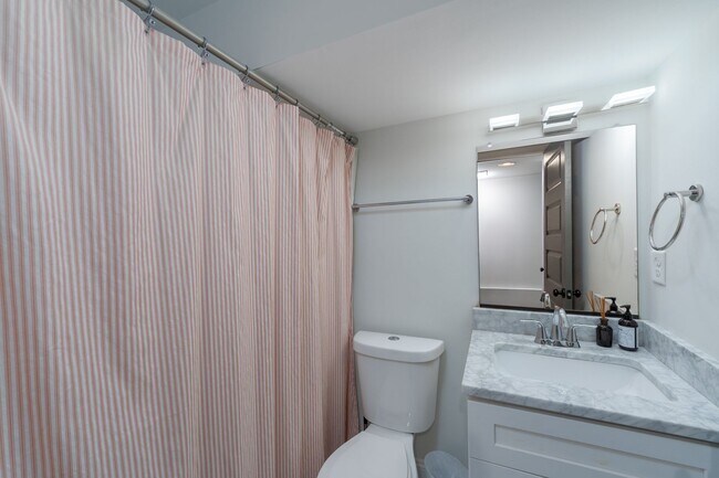 Building Photo - 4-Bedroom, 3-Bathroom with Garage - Canton...