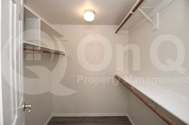 Building Photo - 5950 N 78th St
