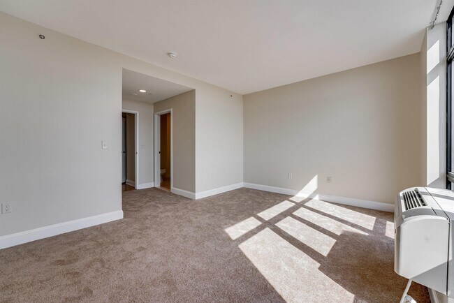 Building Photo - 29 1st St