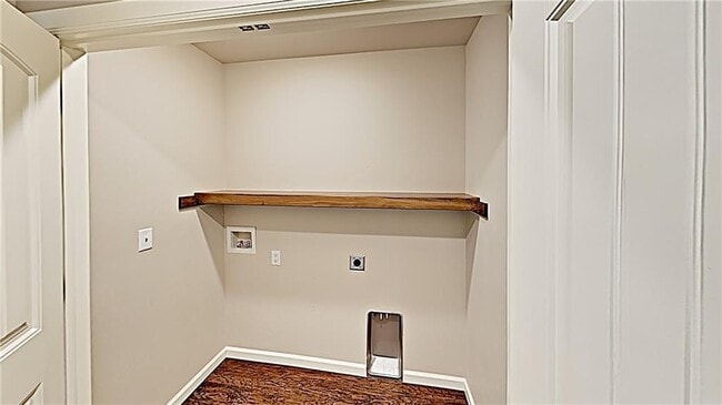 Building Photo - 4318 Stonehaven Dr