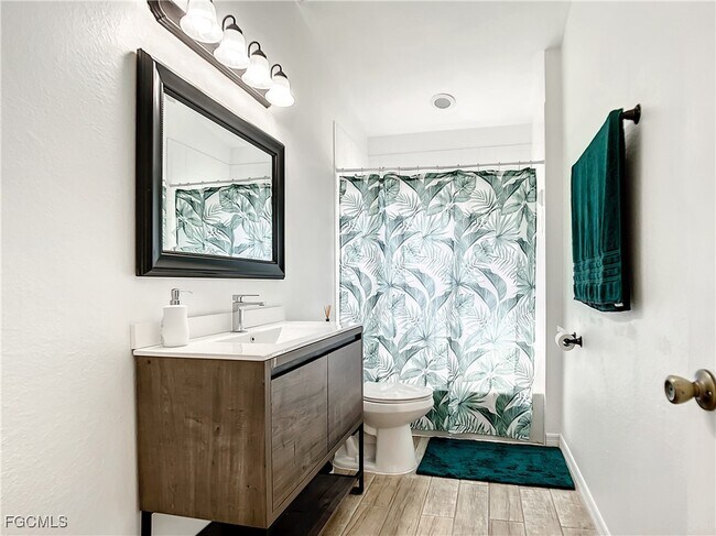 Building Photo - 2511 6th St NW