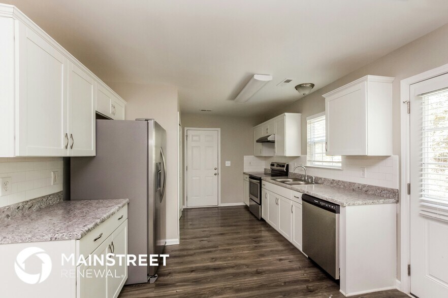 Building Photo - 8148 Ottawa Ln