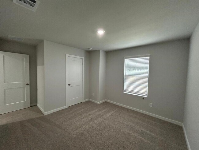 Building Photo - 7850 Alset Dr