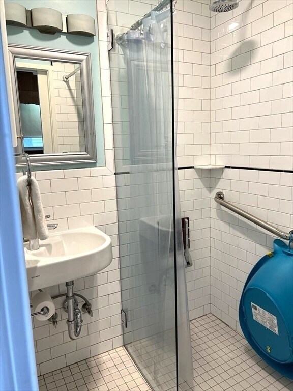 Building Photo - 5 Glenmont Rd