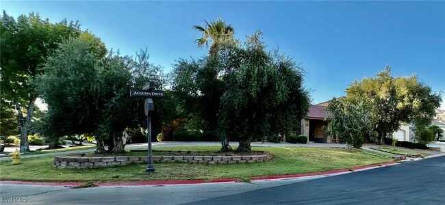 Building Photo - 2840 Augusta Dr