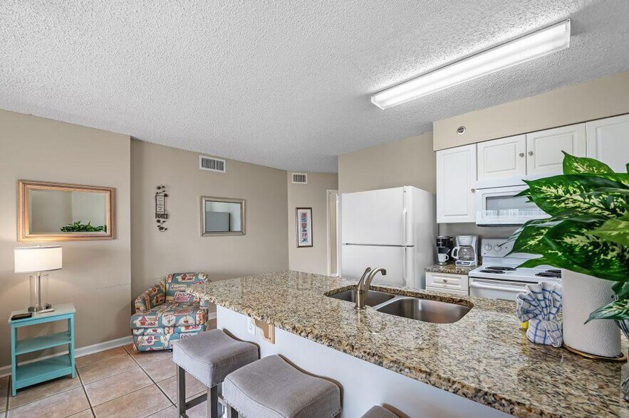 Building Photo - 24568 Perdido Beach Blvd