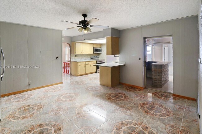 Building Photo - 3241 NW 40th St