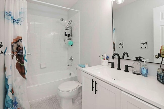 Building Photo - 2232 SW 120th Ave