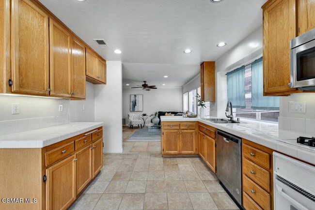 Building Photo - 2676 Santa Ynez Ave