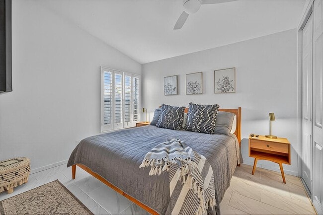 Building Photo - 77707 Cll Las Brisas S