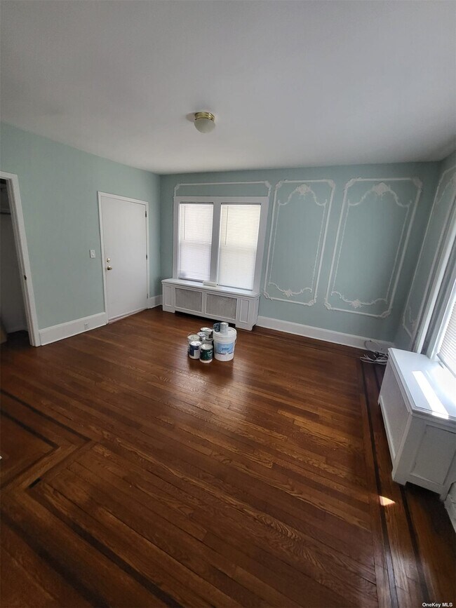 Building Photo - 6 Carlton Ave