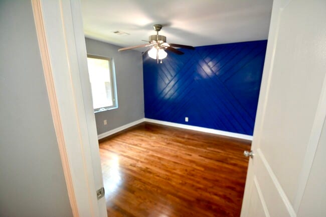 Building Photo - 1385 Elizabeth Ln
