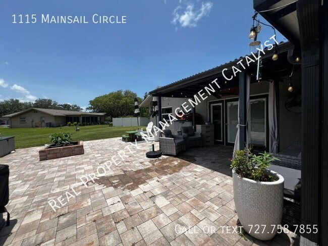 Building Photo - 1115 Mainsail Circle-
