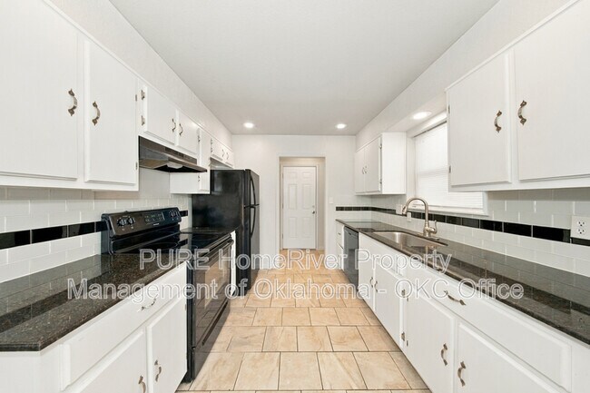 Building Photo - 2721 SE 49th St
