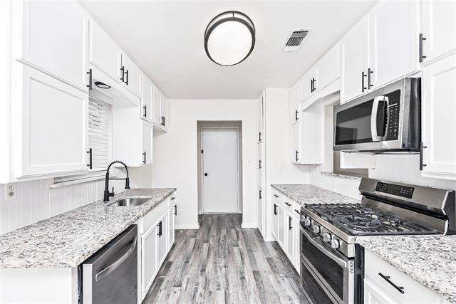 Building Photo - 308 Hickorywood St