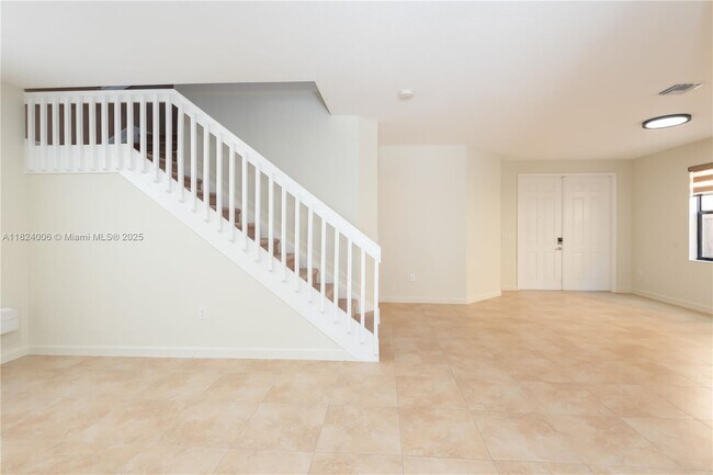 Building Photo - 11510 NW 88th Ln