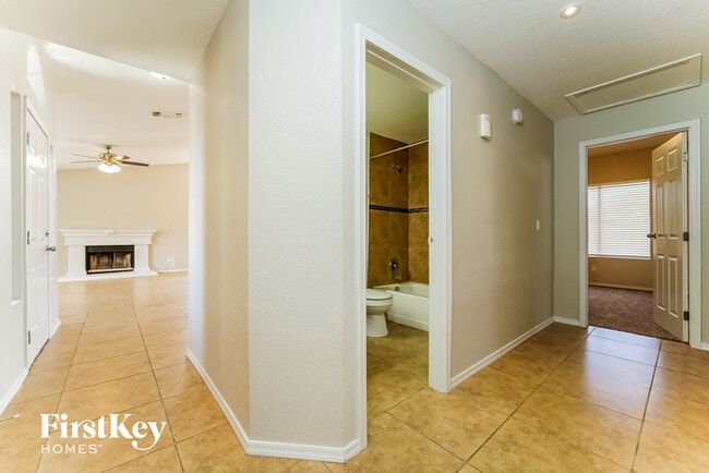 Building Photo - 9741 N Camino del Fierro