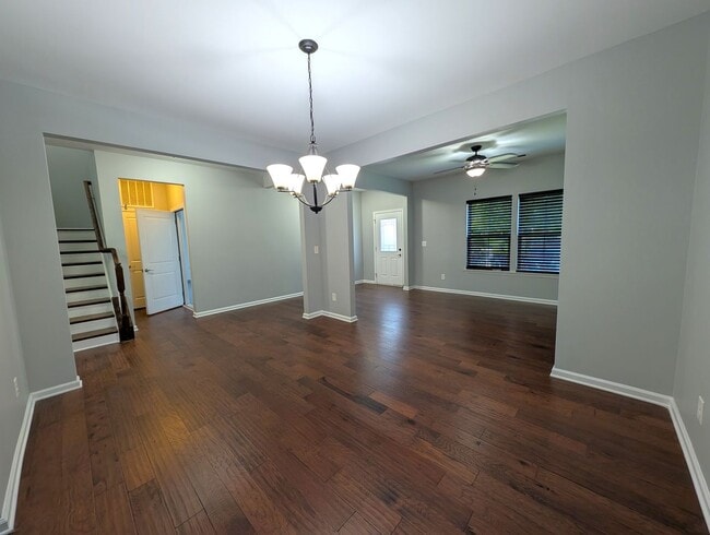 Building Photo - Stunning 2 Story Home Located in The Settlements at Withrow Downs Community!
