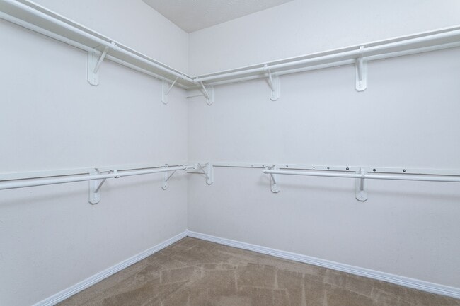 Building Photo - 28610 Hidden Cove Dr