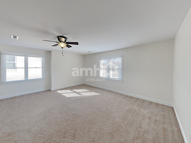 Building Photo - 4840 Forest Highland Dr