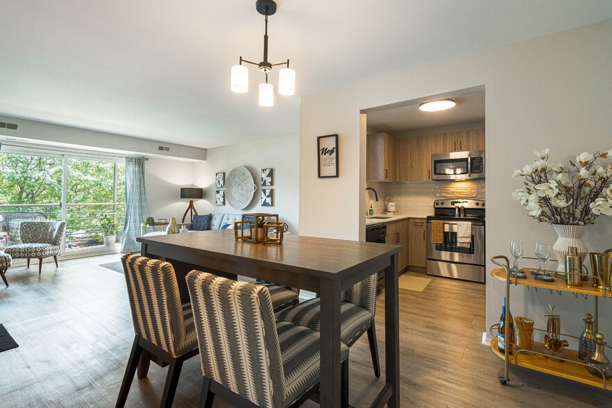 Primary Photo - The Emerson Apartments