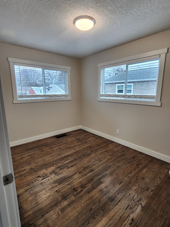 Building Photo - 3BR With Newer Updates