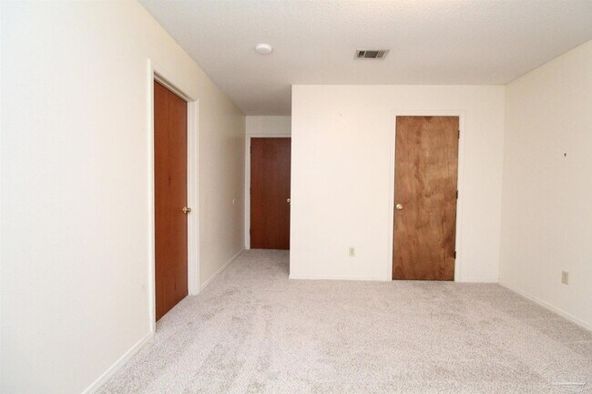 Building Photo - 458 Bay Pine Villas Dr